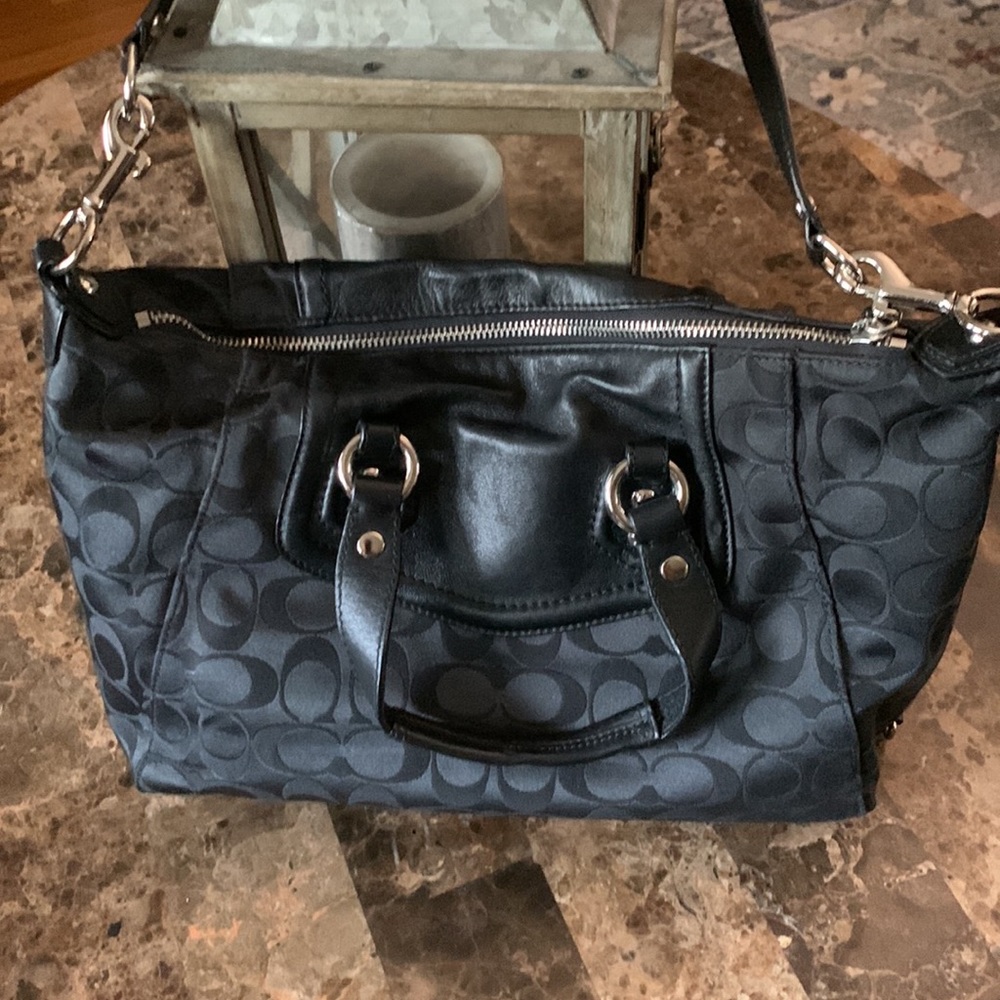Coach vintage black bag 19242